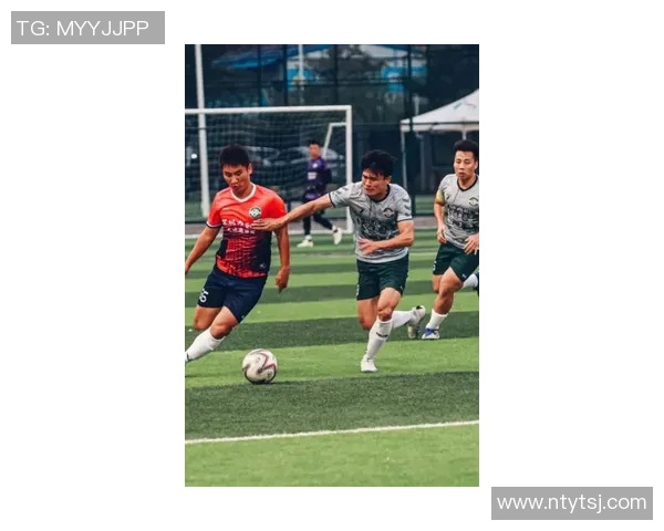 恩平足球球星崛起之路：从草根到顶级赛场的奋斗与荣耀